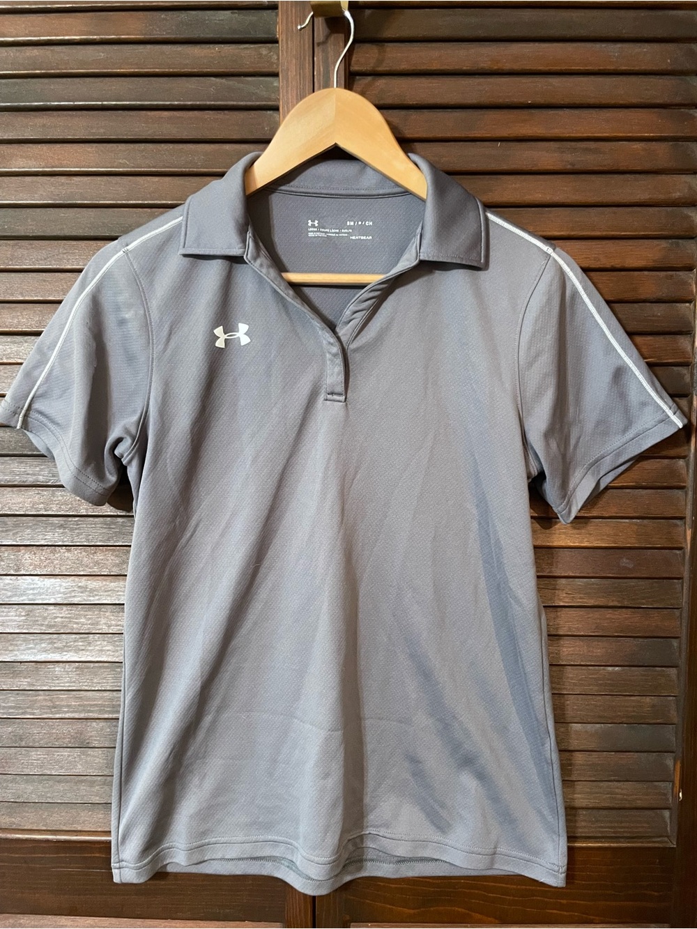 Women’s Under Armour Gray Polo with White Logo and Shoulder Stripes